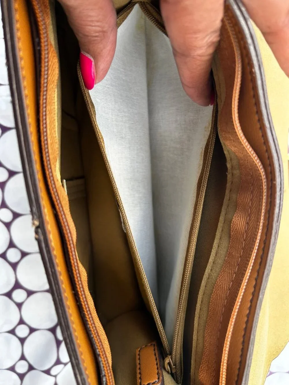 Caramel Colored Leather Shoulder Bag/Purse